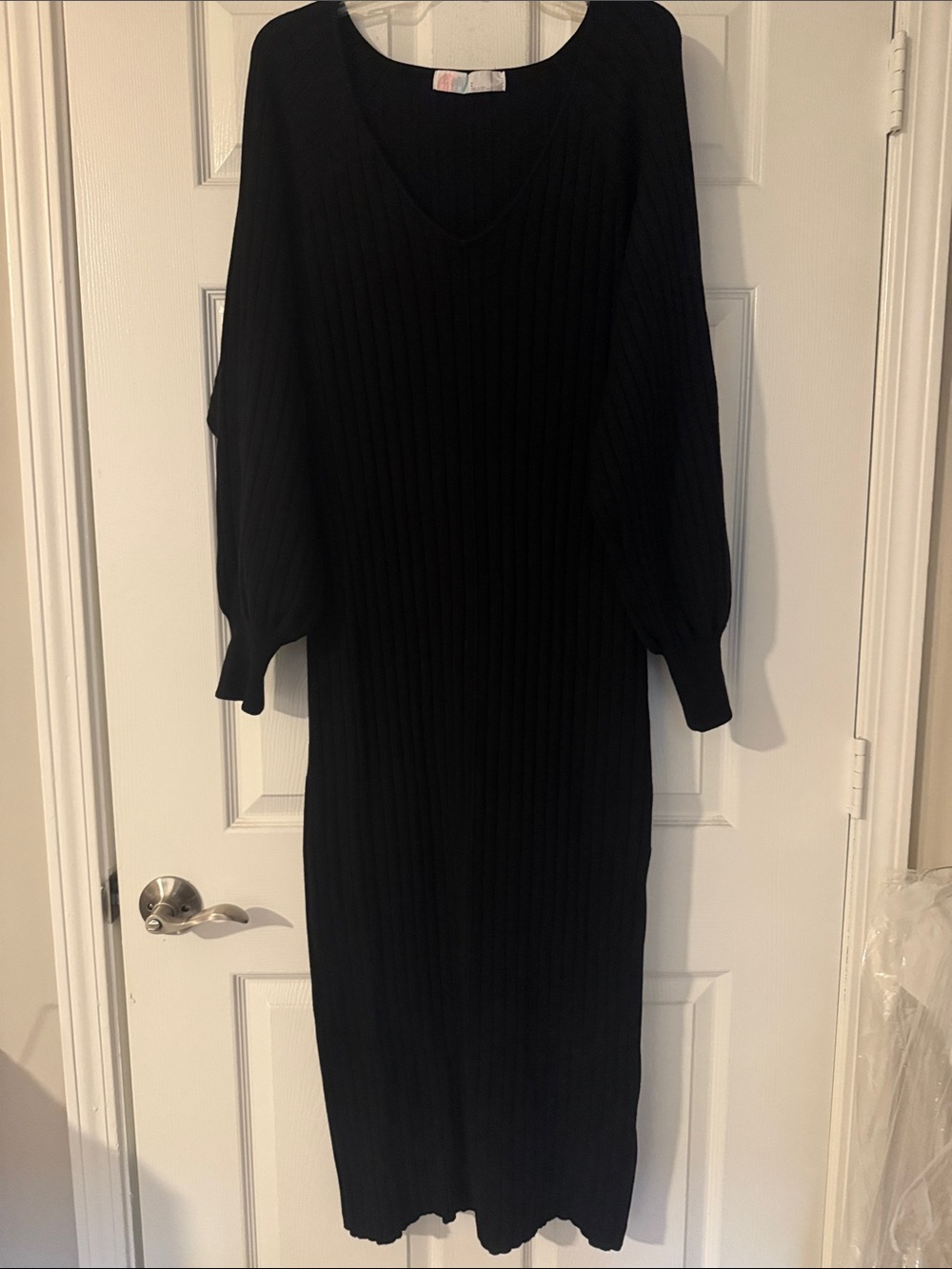 Black Rib Knit V-Neck Long Sleeve Dress